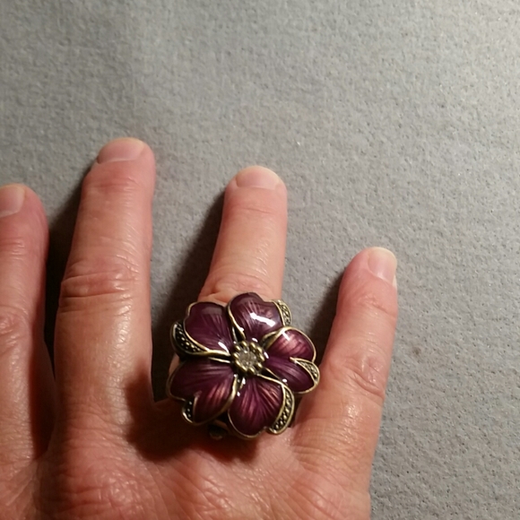 A lovely enamalled watch ring by Avon!! - Picture 3 of 3